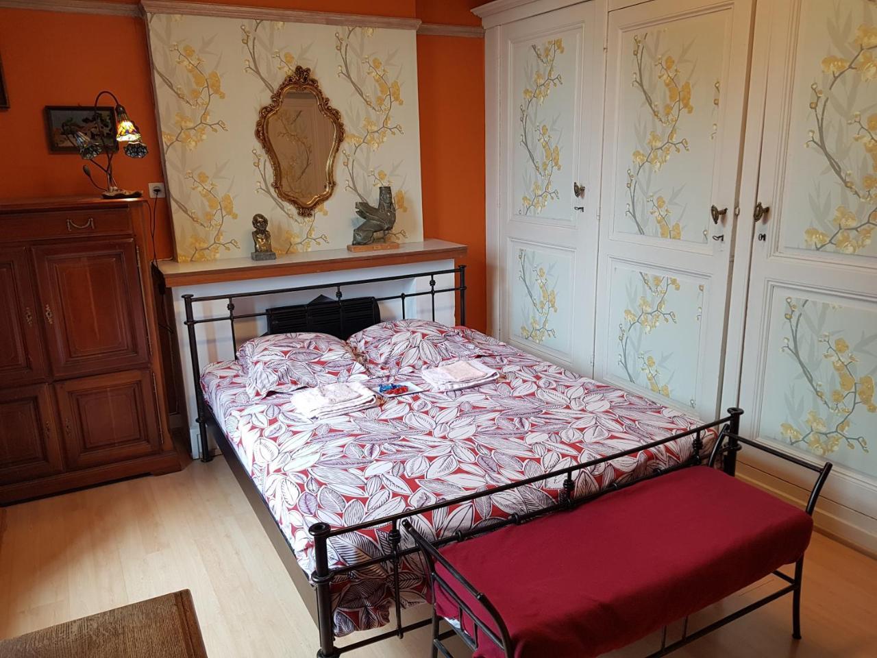 Chateau Lambert Moulinsart Hotel, Shuttle Airport, Long Term Parking, Snooker, Large Terrasse, Dinner, Breakfast Charleroi Zewnętrze zdjęcie