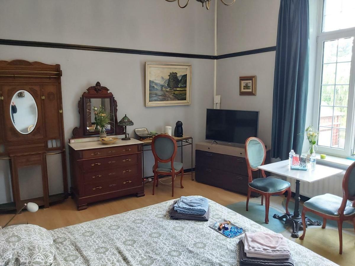 Chateau Lambert Moulinsart Hotel, Shuttle Airport, Long Term Parking, Snooker, Large Terrasse, Dinner, Breakfast Charleroi Zewnętrze zdjęcie